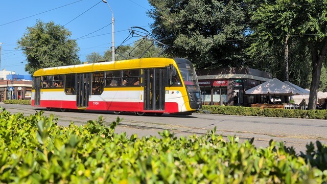 Электротранспорт в Одессе работает с ограничениями после ночного обстрела